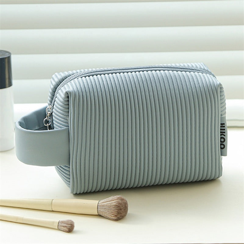 Quilted Carry On Bag Lightweight Cosmetic Bag For Travel
