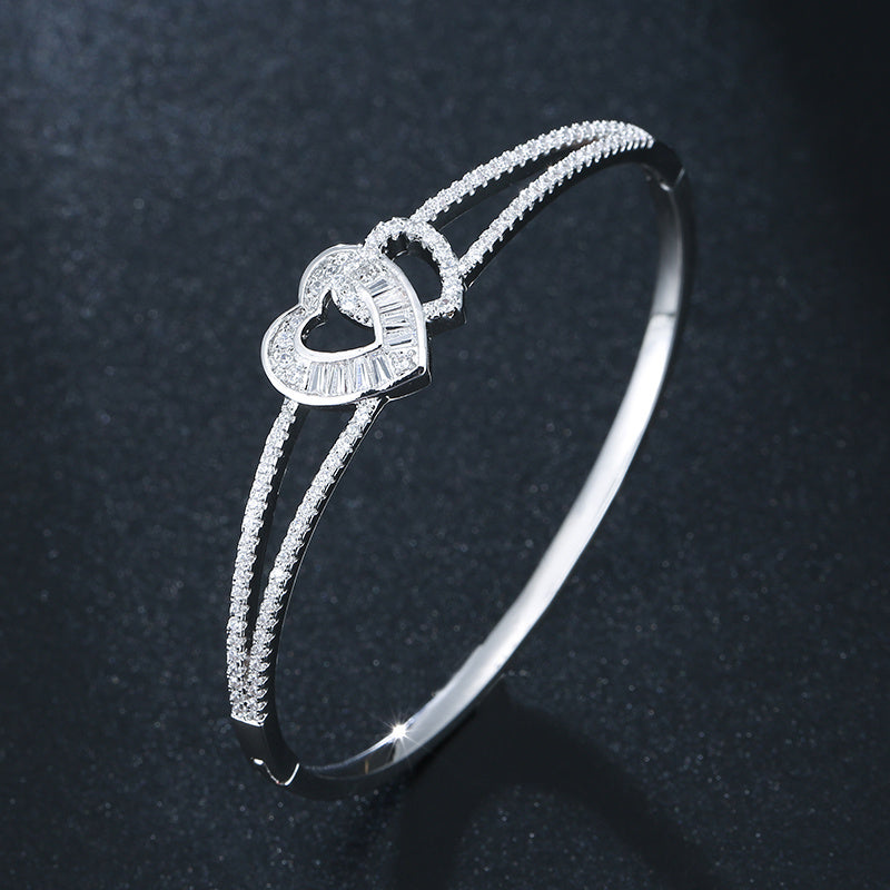Heart Decor Bangle Bracelet for Teen Girls