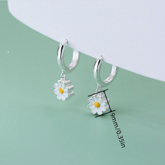 Pastoral Style Daisy Flower Earrings Student Girls Delicate Jewelry
