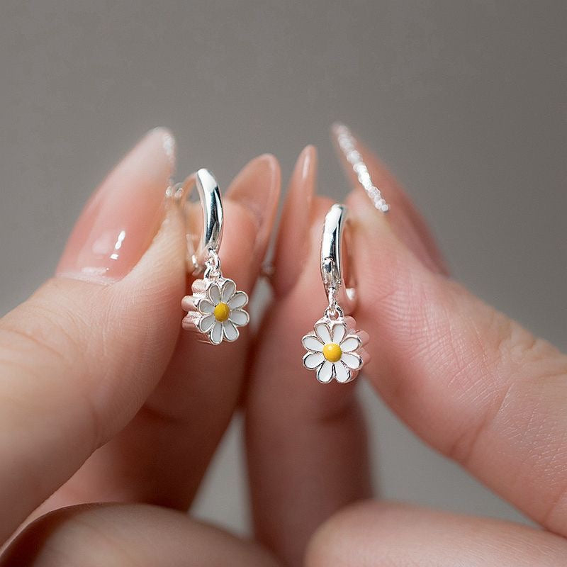 Pastoral Style Daisy Flower Earrings Student Girls Delicate Jewelry