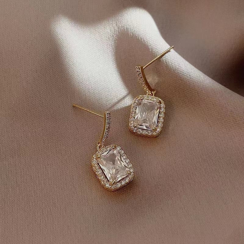 Vintage Square Drop Earrings - Versatile and Elegant