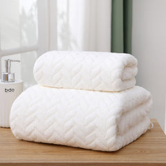 Coral Velvet Towel Set - Soft & Absorbent - 1 Bath & 1 Hand Towel