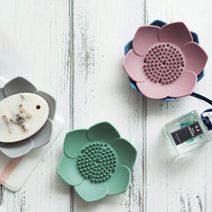 Lotus Shape Silicone Soap Box Non Slip Portable for Draining Soap Tray