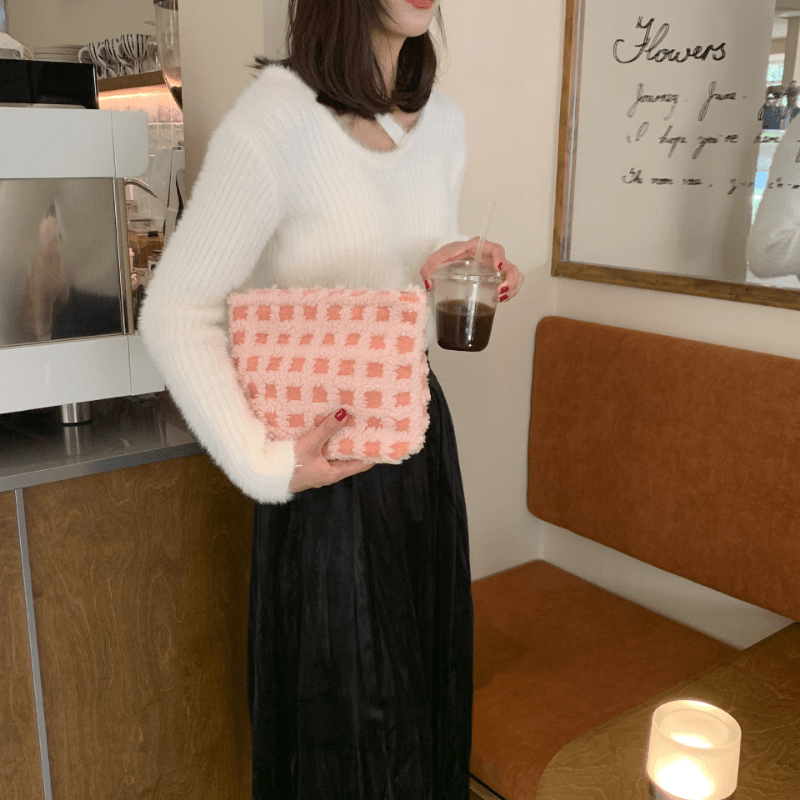 Waffle Plush Cosmetic Bag Large Capacity Travel Toiletry Storage Pouch