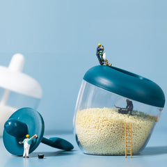 Japanese Style Round Seasoning Jar with Spoon and Lid