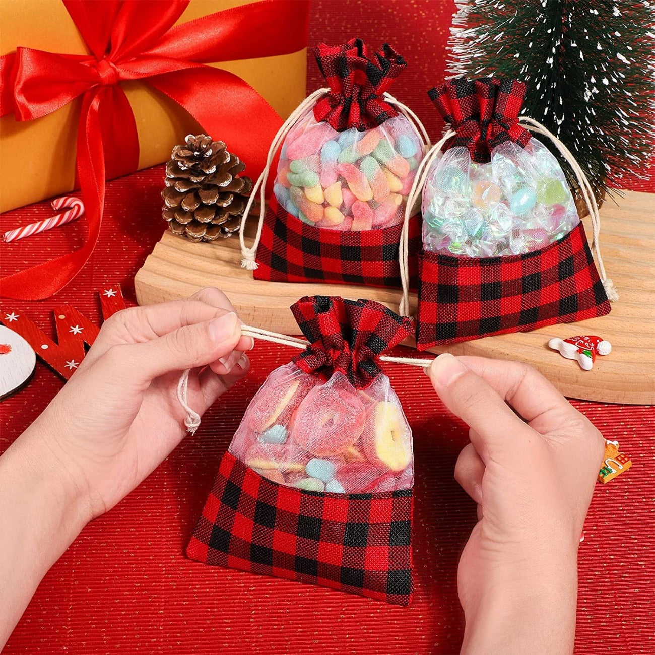 10pcs Christmas Window Lattice Cotton Fabric Bundle Gift Bags