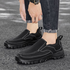 Men's Slip On PU Leather Hiking Shoes Non Slip Comfy Breathable Stylish Shoes