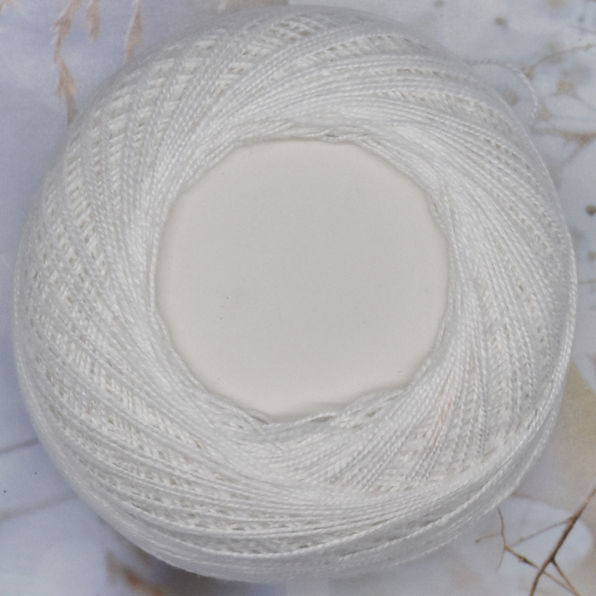 Cotton Lace Yarn for Knitting and Crocheting Scarf Pendants 50g 460m Roll