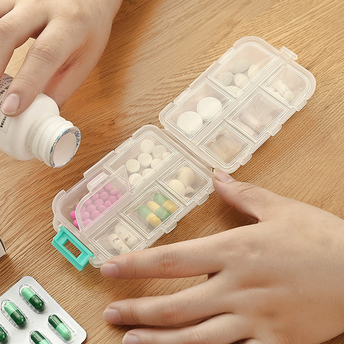 Portable 10 Compartment Pill Box for Traveling