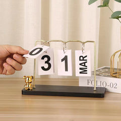 Metal Teddy Bear Shaped Desk Calendar Display for Office