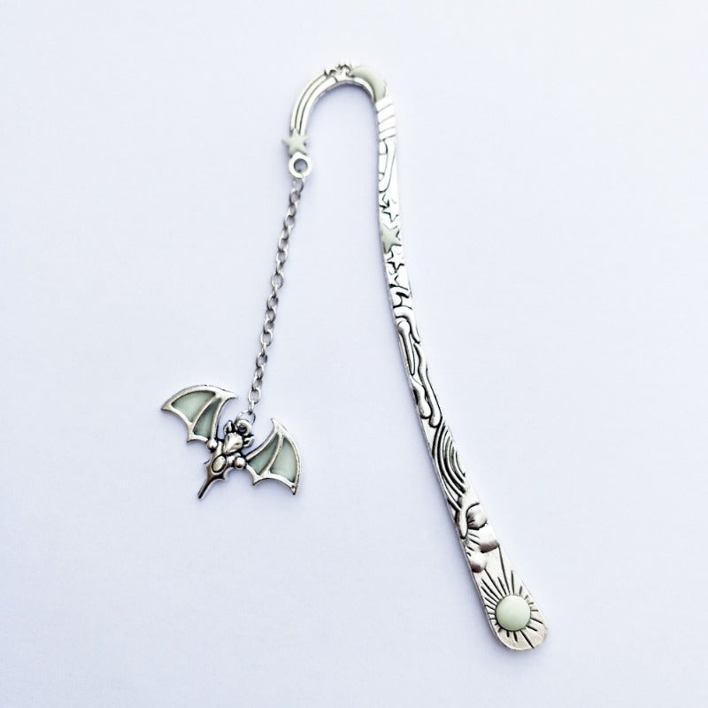 1PC Halloween Bookmark Night Glow Sun Moon Star Bat Metal Bookmark