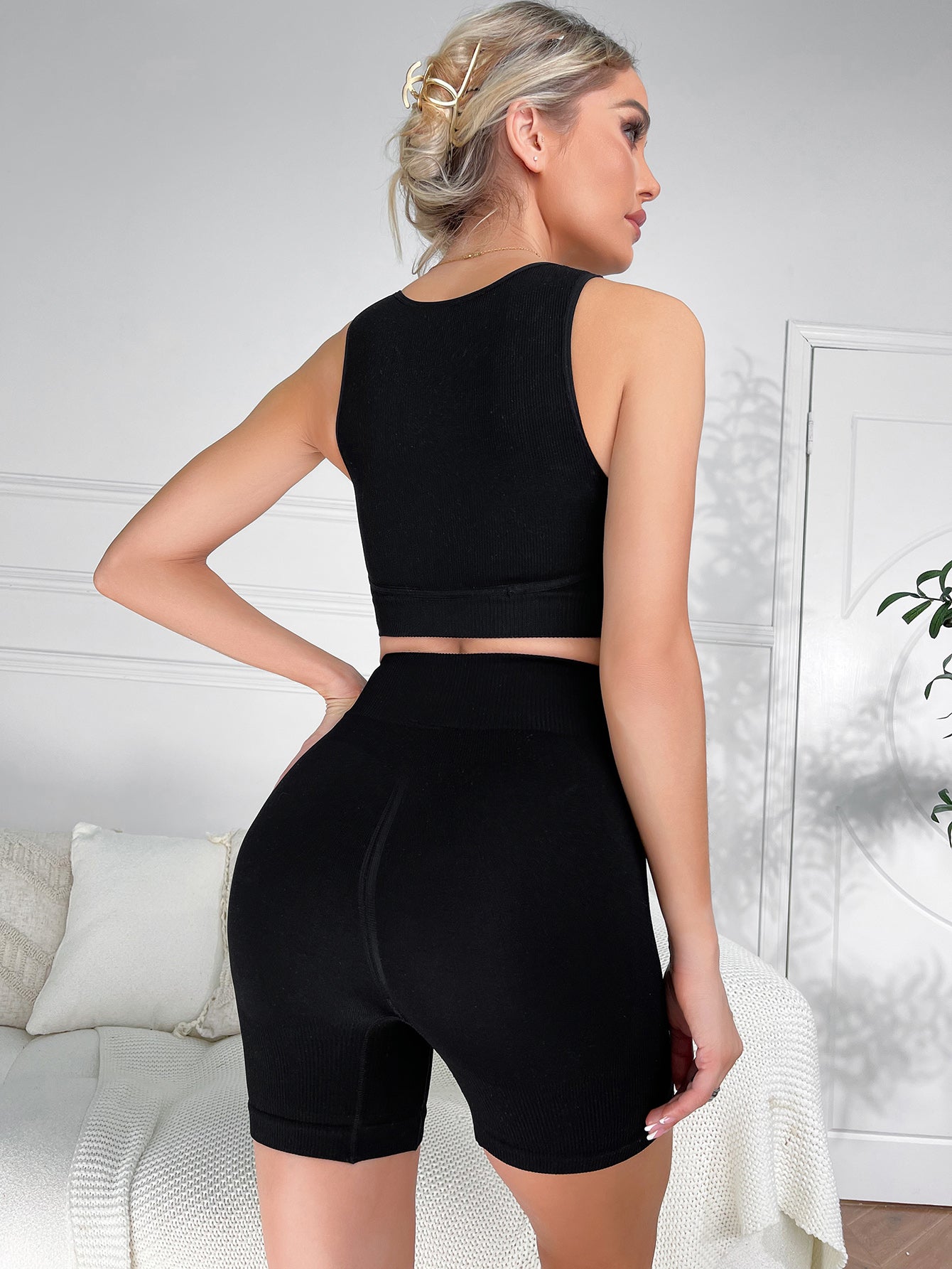 Hollow Out Yoga Set Sleeveless High Waist Butt Lifting Sports Yoga Set