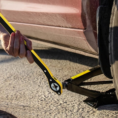 Labor-Saving Ratchet Wrench for Easy Tire Changes