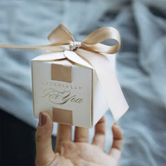 10pcs Golden Stamped Green Candy Boxes Wedding Party Supplies