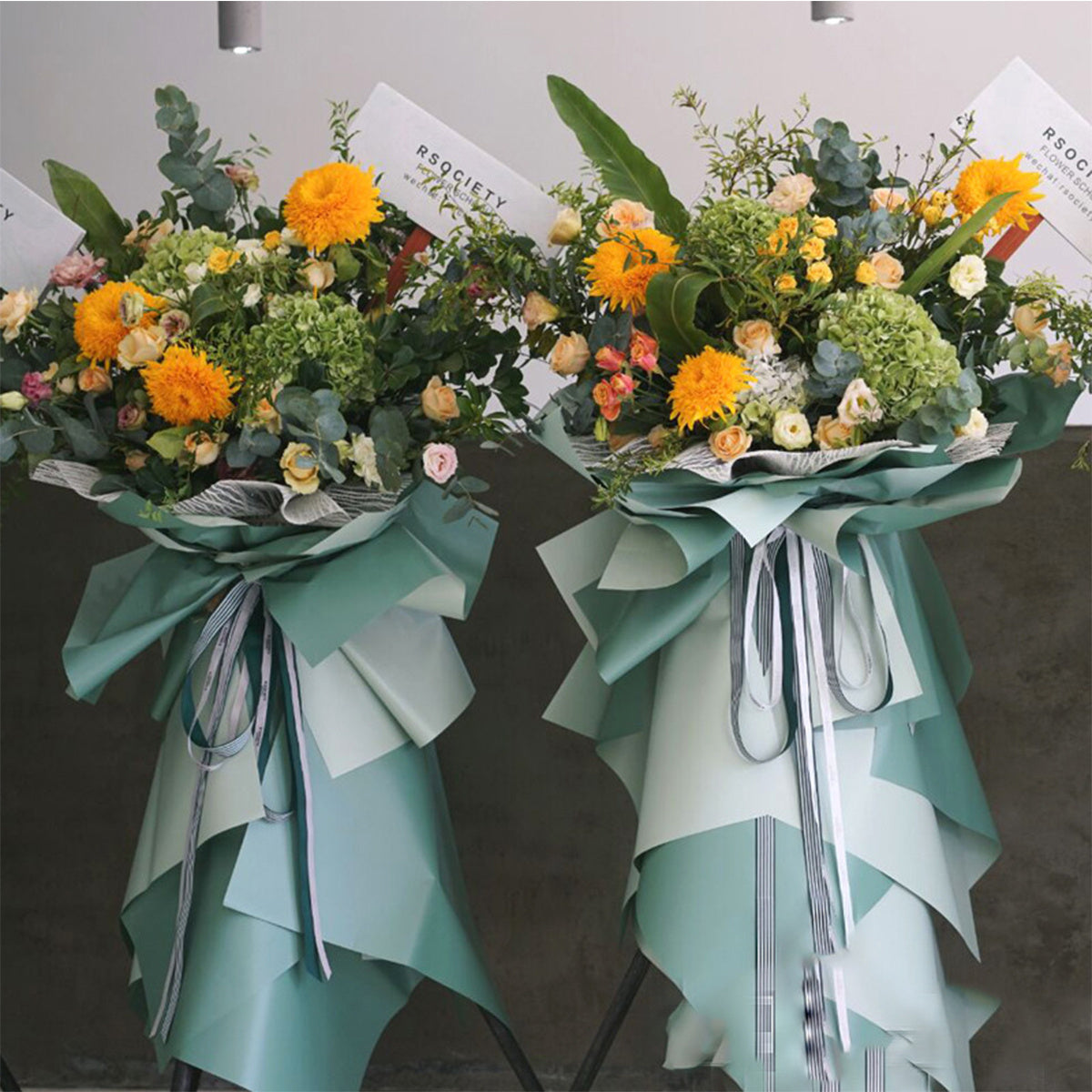 20pcs Waterproof Flower Wrapping Paper Gift Bouquet Supplies