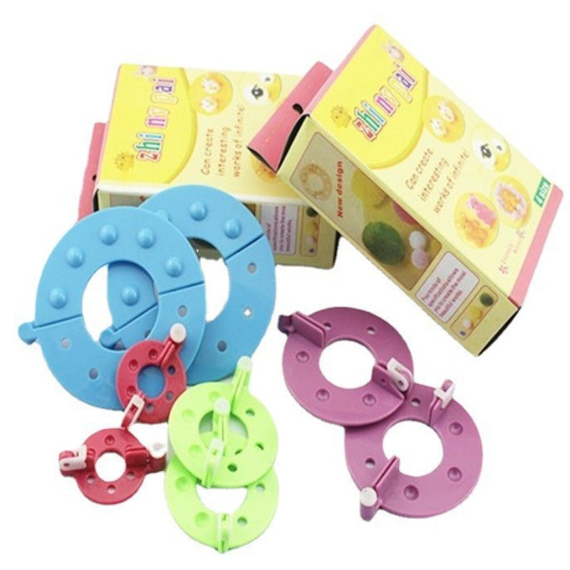 4pcs Knitting Wool Ball Maker DIY Knitting Tools Random