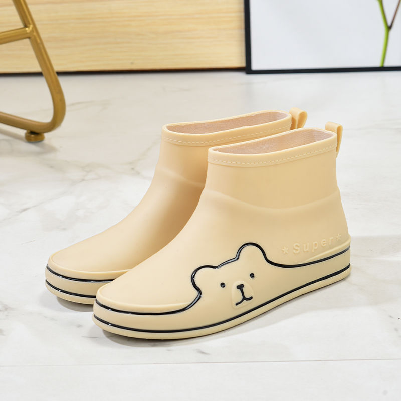 Bear Print PVC Round Toe Waterproof Rain Boots