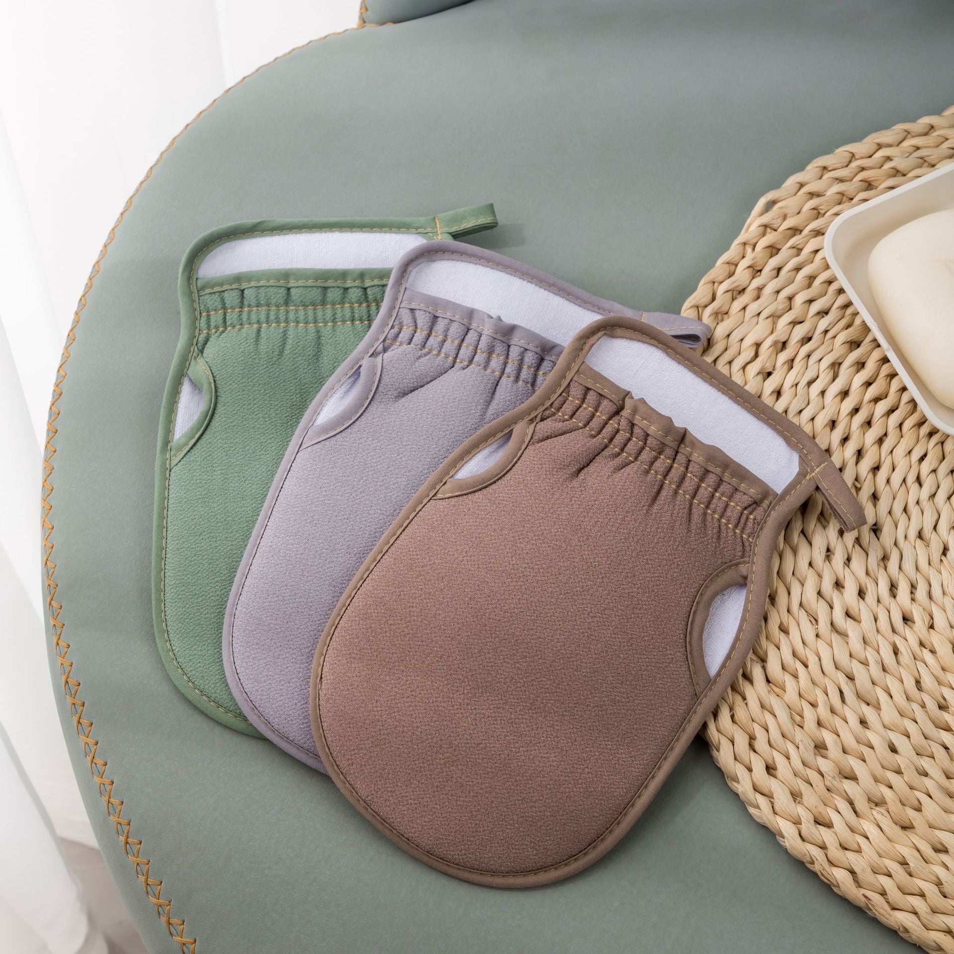 Bath Mud Rubbing Gloves for Healthier Skin