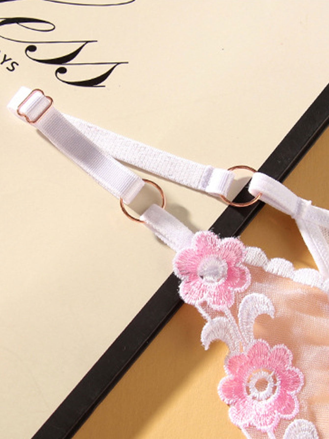 5pcs Floral Embroidery Thongs Mesh Panties Women's Lingerie