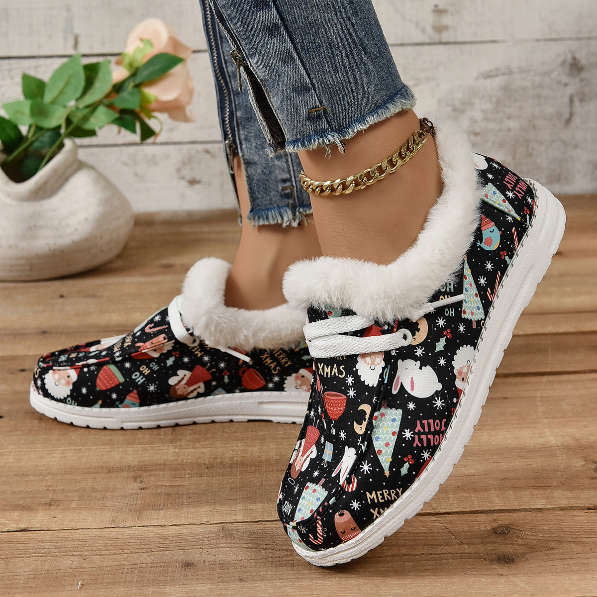 Christmas Cartoon Print Low Top Warm Sneakers