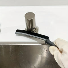 Efficient Crevice Brush to Clean Kitchen and Bathroom Tiles
