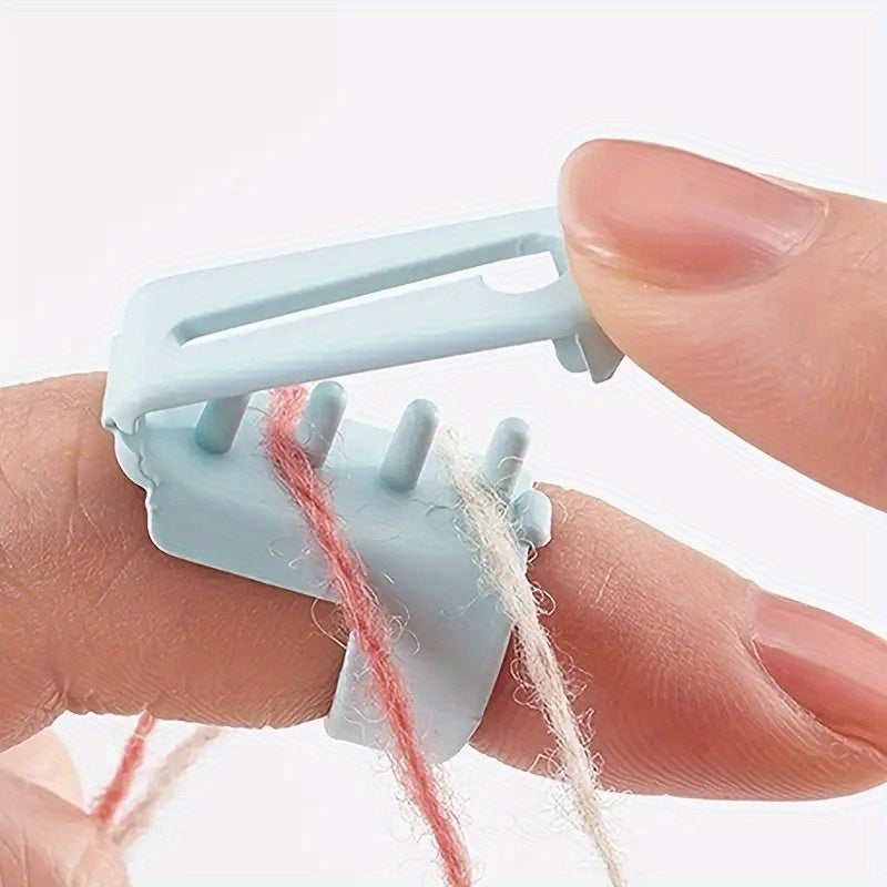 2pcs Yarn Guide Finger Holder Knitting Thimble Tool