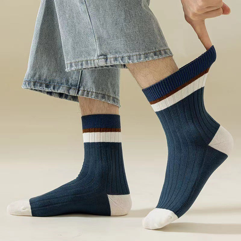 Men's Anti-Odor Crew Socks for Sports with Sweat Absorbent Material
