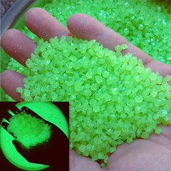 1000pcs Fluorescent Small Stone Vase Hourglass Luminous Sand Blocks