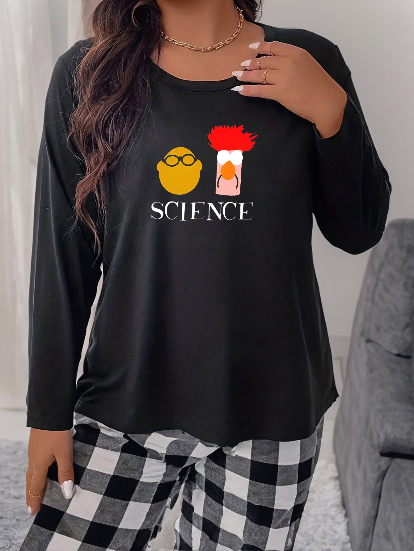 Cartoon Doll & Letter Print Long Sleeve Round Neck Tee