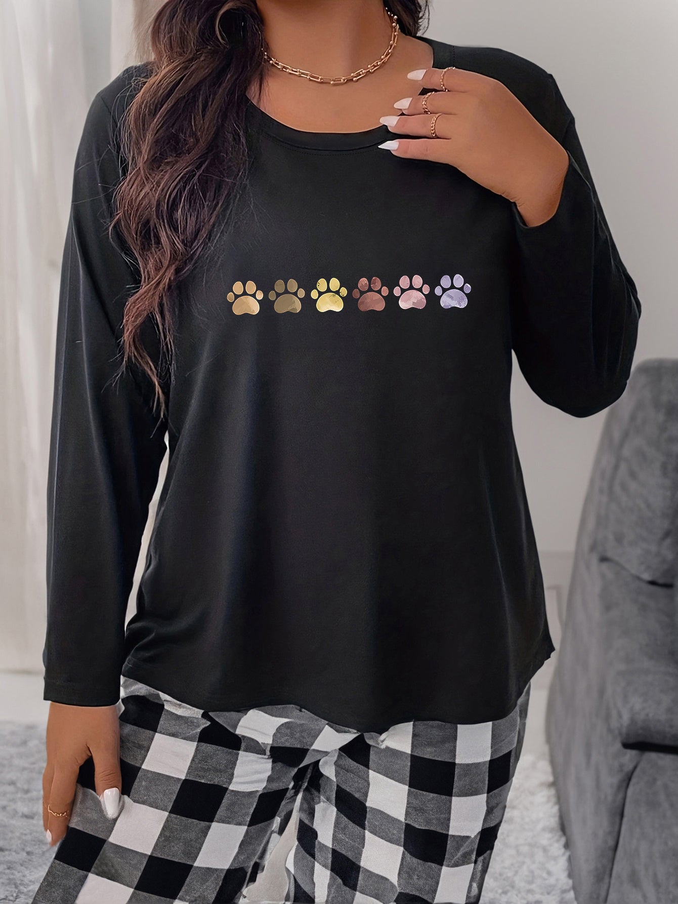 Women's Plus Dog Paw Print Long Sleeve Round Neck Medium Stretch