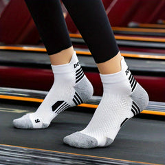 1 Pair Running Socks Thickened Ankle Socks for Men and Women