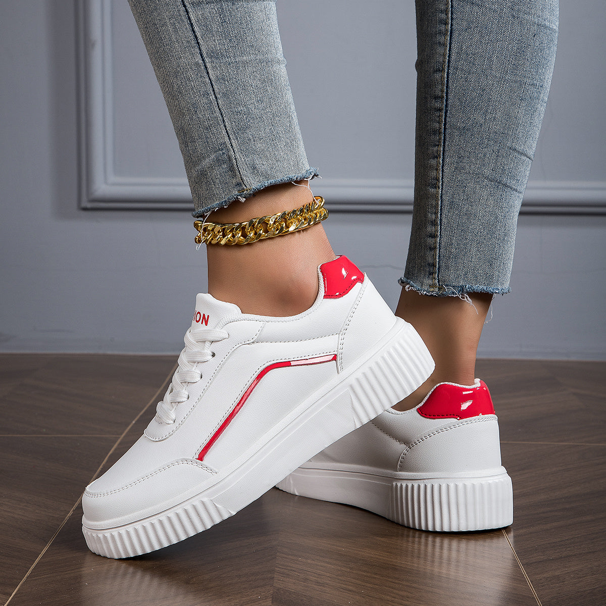Women's Faux Leather Flat Skate Shoes Non Slip Sneakers