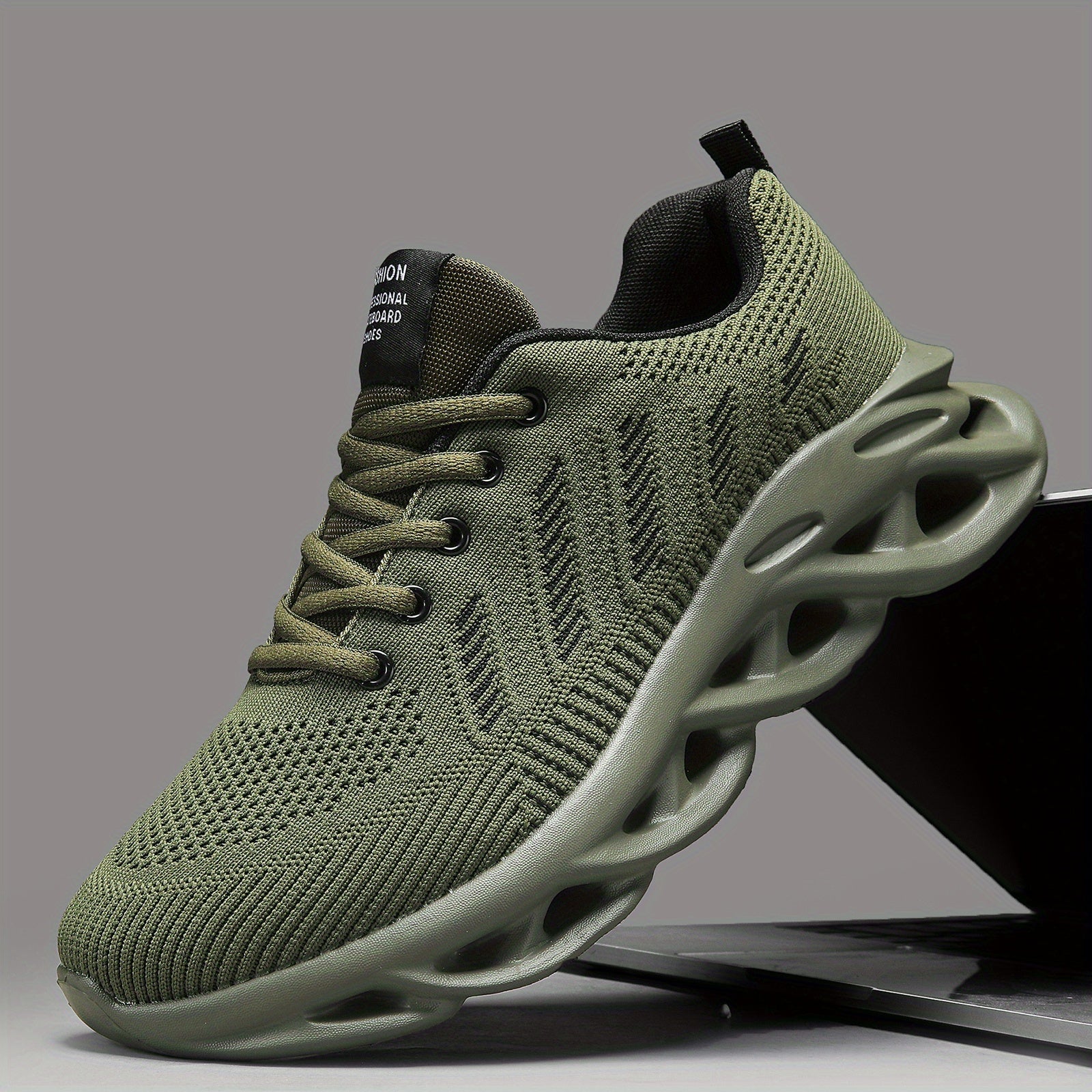 Women's Lace up Blade Running Shoes Soft Sole Mesh Sneakers