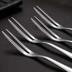 15pcs Stainless Steel Fruit Forks Cake Salad Forks Silvery