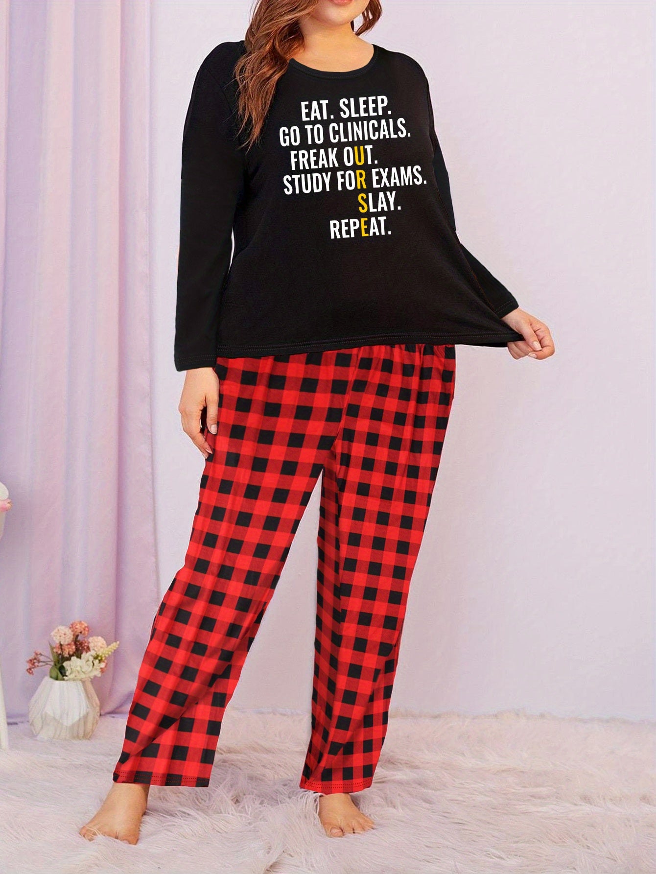 Letter Graphic Tee & Plaid Pants Lounge Set