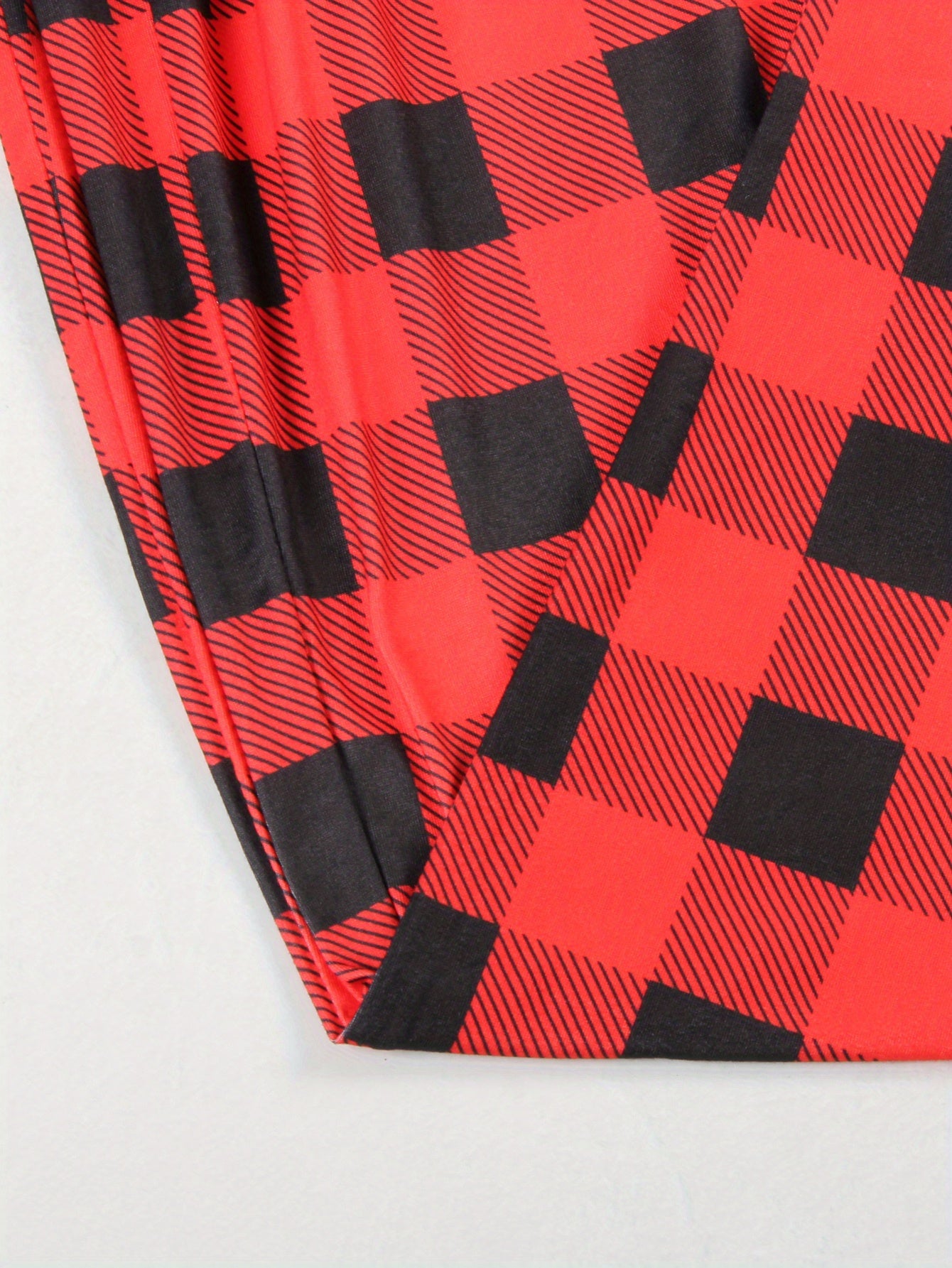 Plus Size Pajamas Set Graphic Tee & Plaid Pants Lounge 2 Piece