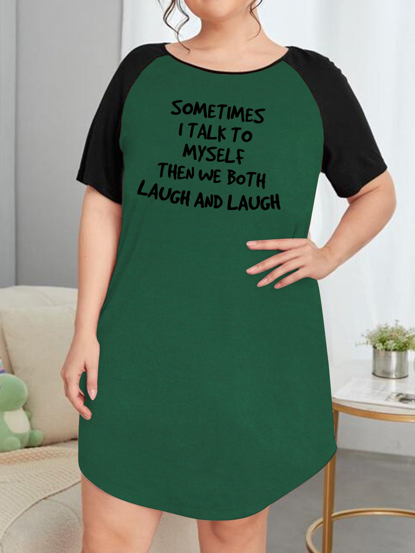 Women's Plus Letter Graphic Raglan Nightdress