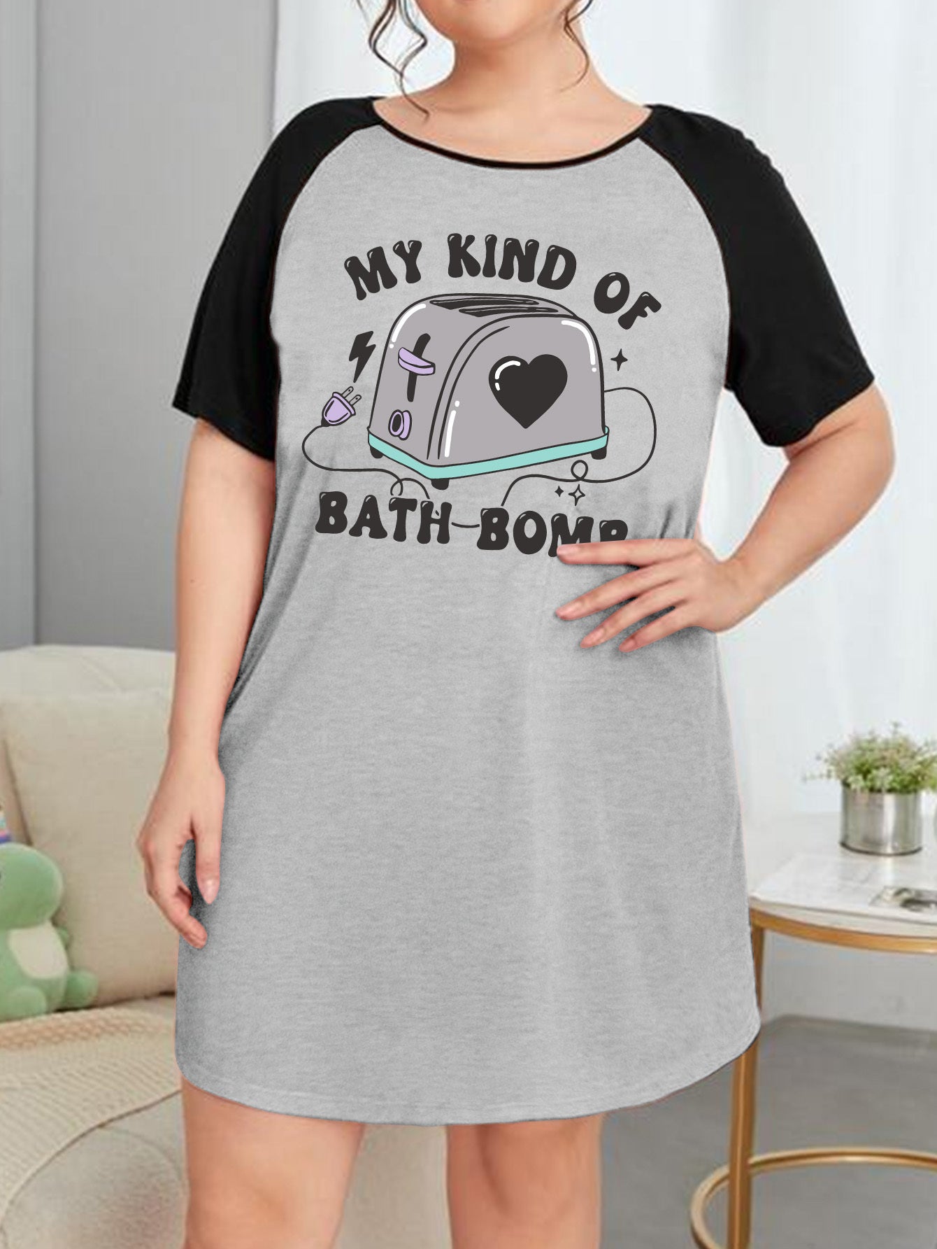 Nightdress Women's Plus Appliances & Letter Graphic Raglan Short Sleev