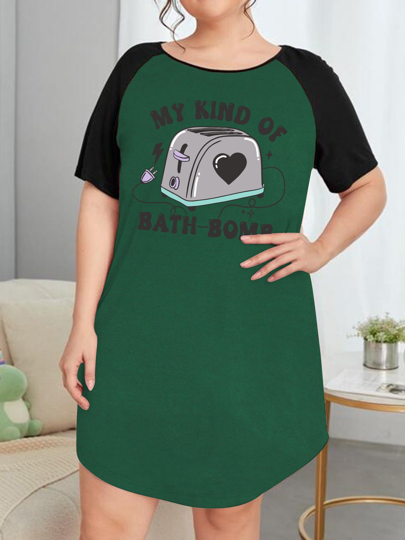Nightdress Women's Plus Appliances & Letter Graphic Raglan Short Sleev