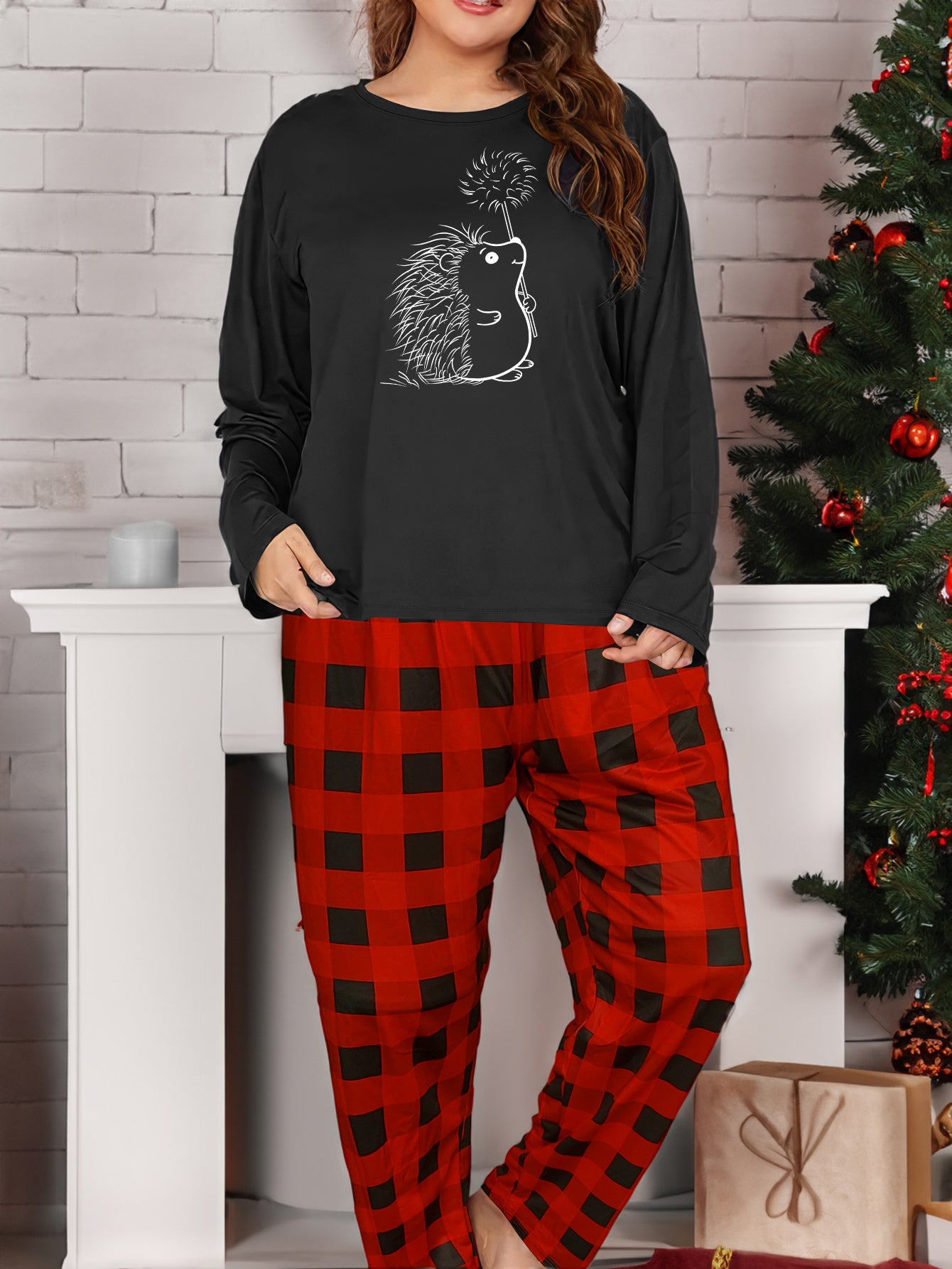 Hedgehog & Dandelion Print Tee & Plaid Pants Lounge Set