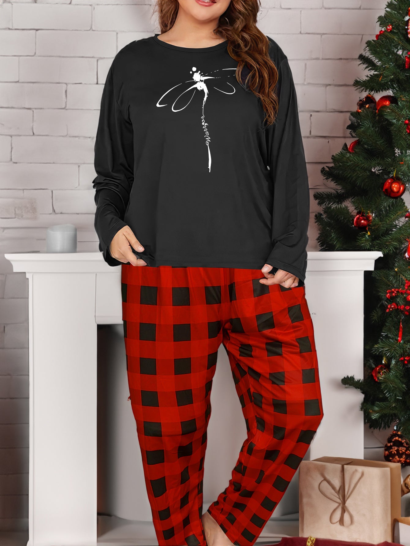 Dragonfly Print Long Sleeve Tee & Plaid Pants Pajamas Set