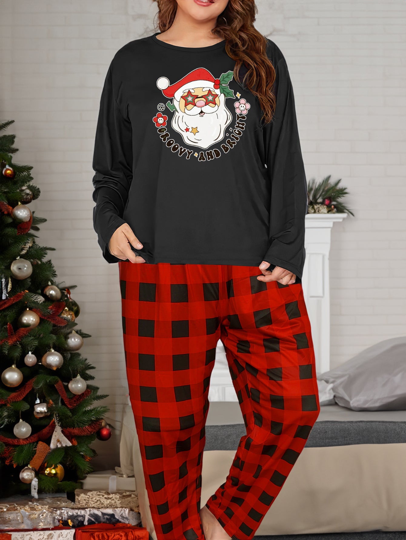Santa Print Tee & Plaid Pants Pajamas Set