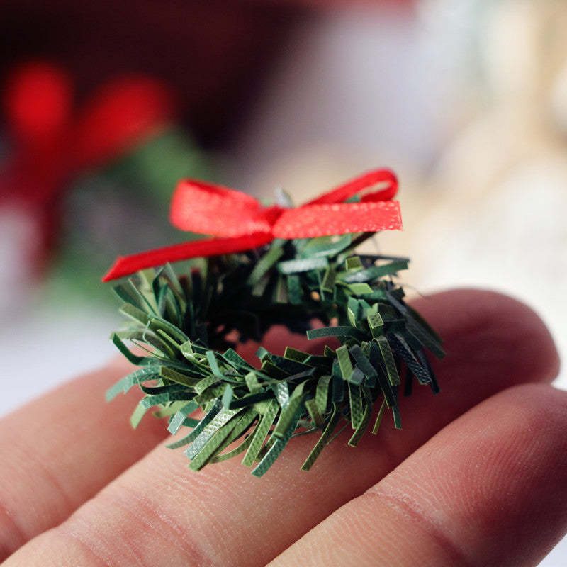 5pcs 1:12 Dollhouse Christmas Wreath Wall Hanging Mini Home Decor