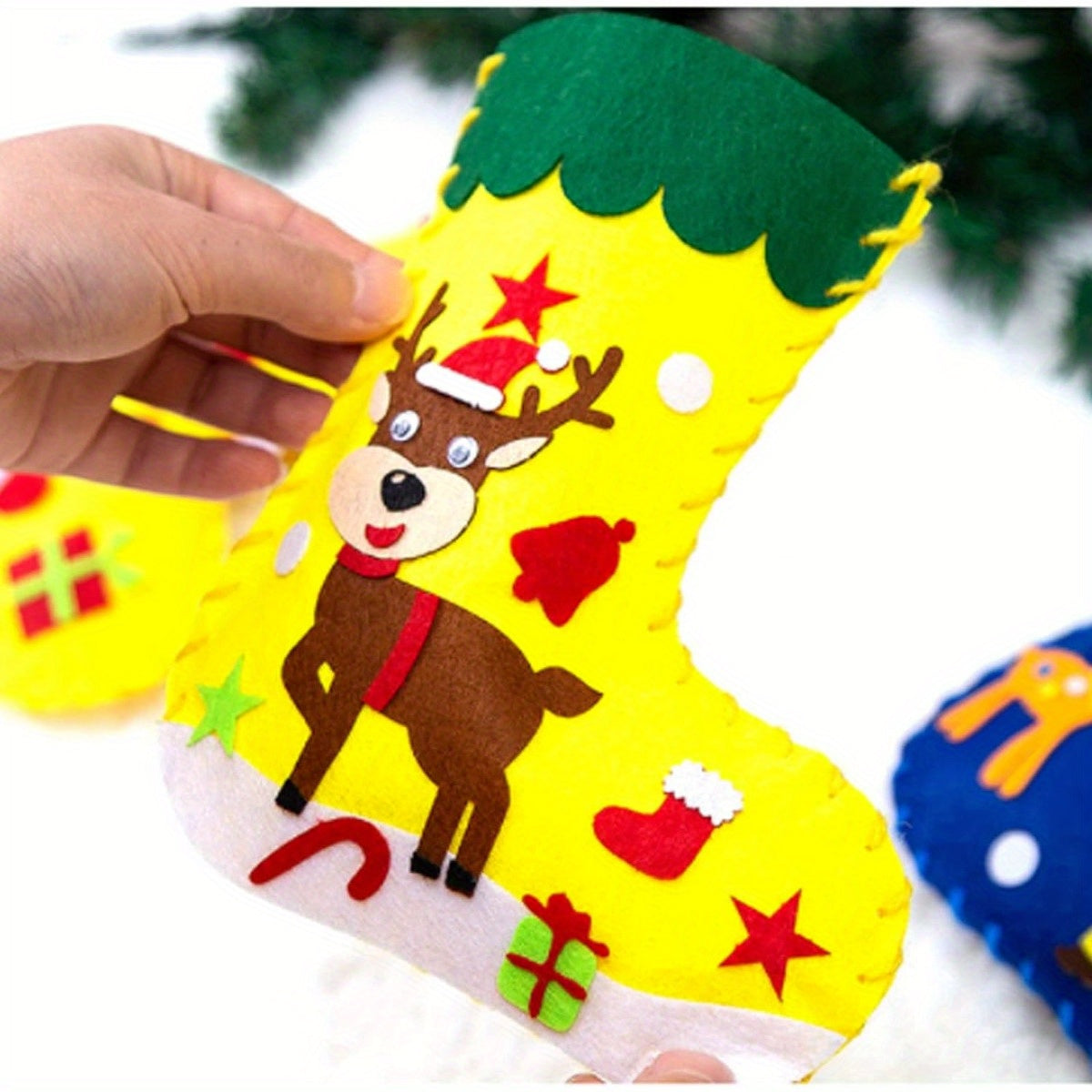 4pcs DIY Christmas Felt Stockings Crafts Create Your Own Santa Snowman Reindeer