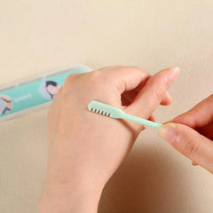 Nasal Hair Cutter Manual Nose Hair Trimmer for Men and Women