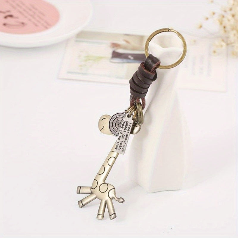 Vintage Cowhide Keychain Bronze Giraffe Pendant Keychain Gift