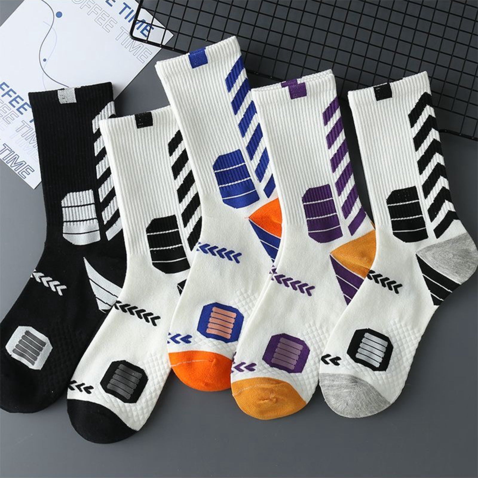 Men's Basketball Crew Socks - Moisture Wicking & Odor Resistant