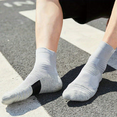 Men's Sports Socks Anti-sweat Padded Breathable Running Basketball Socks