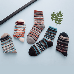 Men's Ethnic Striped Crew Socks Breathable Comfy Casual Unisex Socks