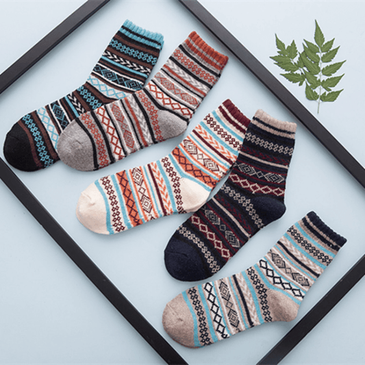 Men's Ethnic Striped Crew Socks Breathable Comfy Casual Unisex Socks